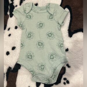 ‼️SOLD‼️Disney Baby Onesie (Lion King)